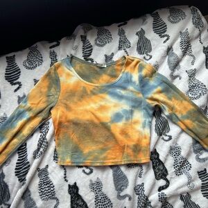 Colorful Tie-Dye Long Sleeve Crop Top